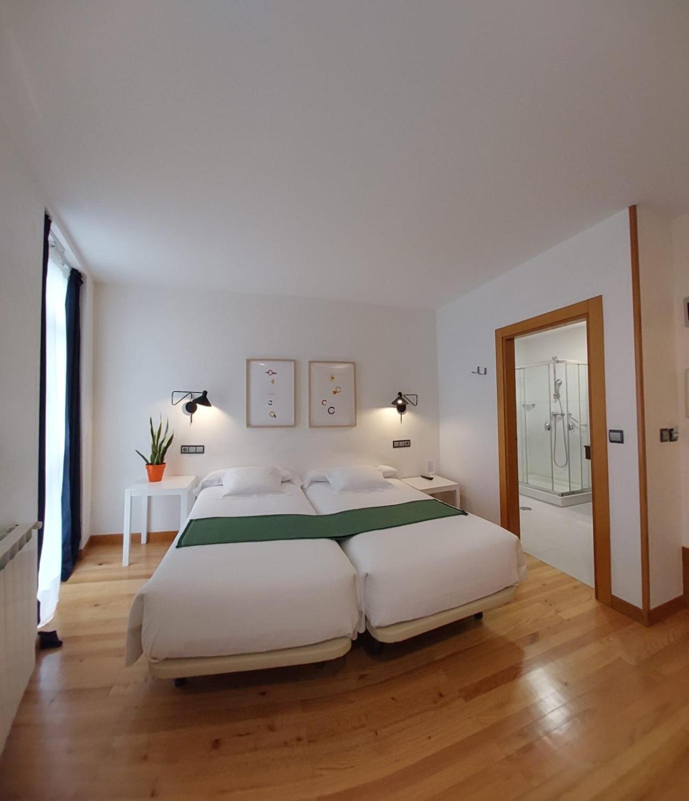 Hotel Nochendi Cangas de Onis Exterior photo